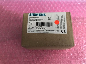 Siemens 4NC5123-2CE20 Stromwandler Currenttransformer 250/5A, Neu in OVP - Bild 1 von 2
