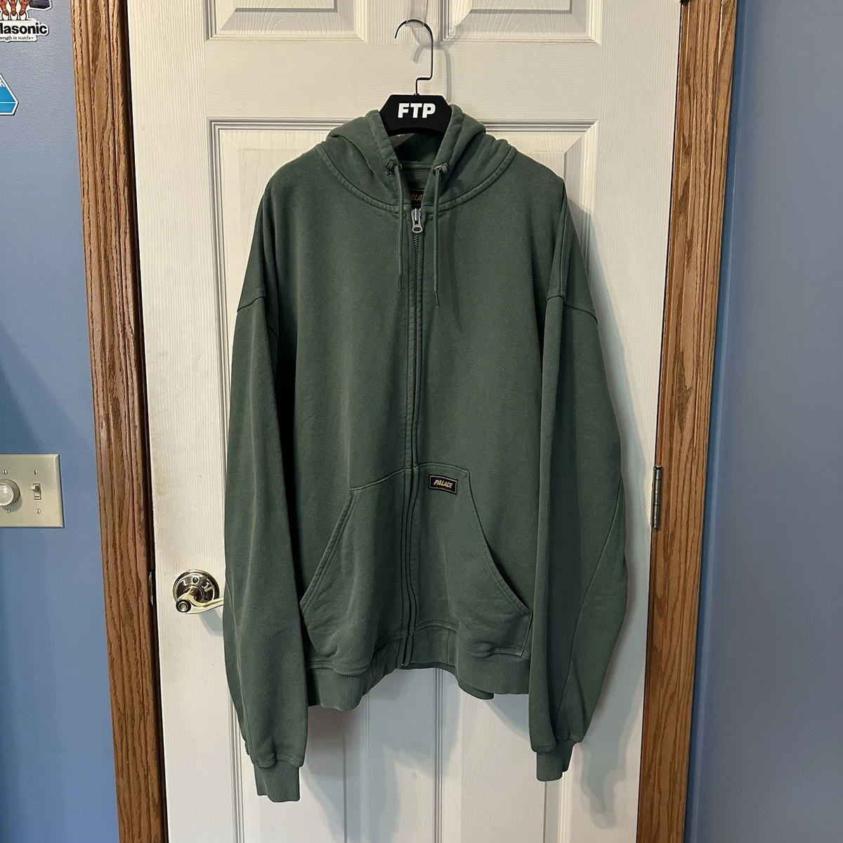 Palace オリーブグリーン フーディ Palace オリーブグリーン フーディ Palace Green Hoodies