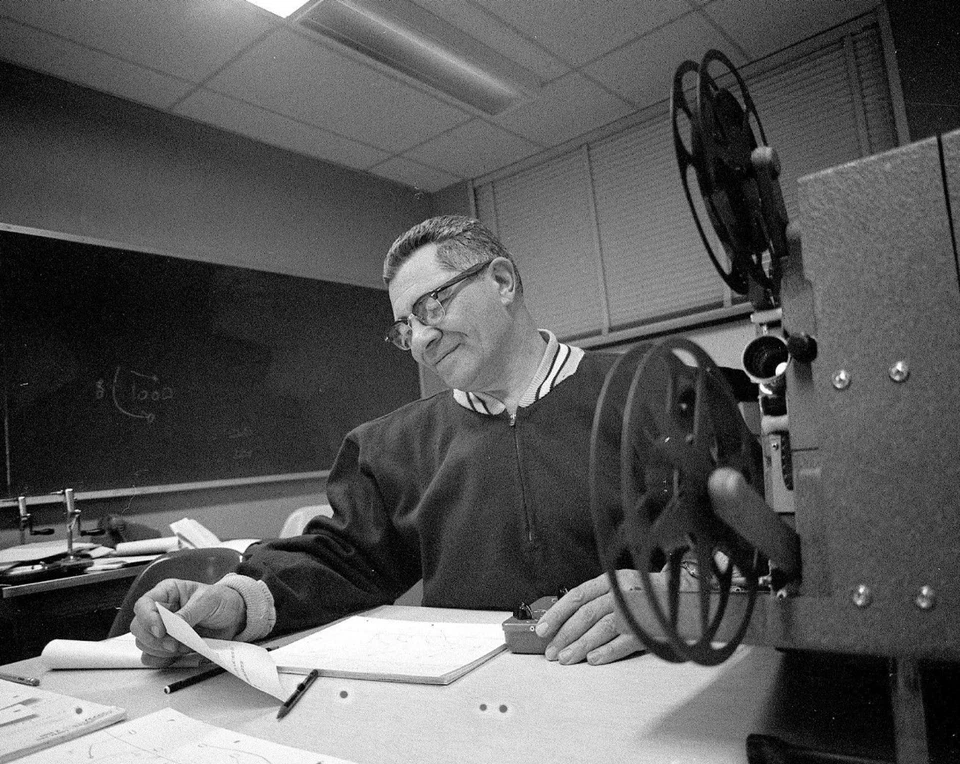 Green Bay Packers Vince Lombardi Glossy 8x10 Photo NFL Print - Image 1 of 1