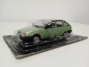 Coche Compacto Ruso IZH 2126 (Orbita) Lada 1990 Año Escala 1:43 Modelo Diecast - Imagen 1 de 14