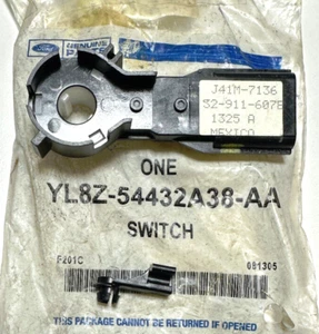 Genuine Ford Tailgate / Liftgate / Hatch Lock Switch NOS YL8Z-54432A38-AA - Picture 1 of 4