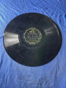 VICTOR Record 78 rpm 20496 MOONBEAM KISS HER FOR ME / SINCE I FOUND YOU - Picture 1 of 2