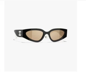 CHANEL Black White Cat Eye Sunglasses CC Logo Authentic Limited/receipt - Picture 1 of 21