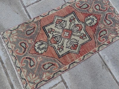 Small Turkish Vintage Rug 1.6x2.9 ft | Oushak Mat | Faded Rust & Olive - Image 1 of 4