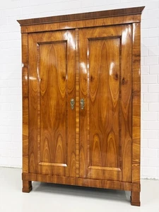 Biedermeierschrank Kirsche Bestes Furnierbild Streng Handpoliert - Bild 1 von 8