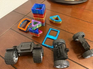 Magformers 41 Piece CAR AND BIKE SET - Picture 1 of 4