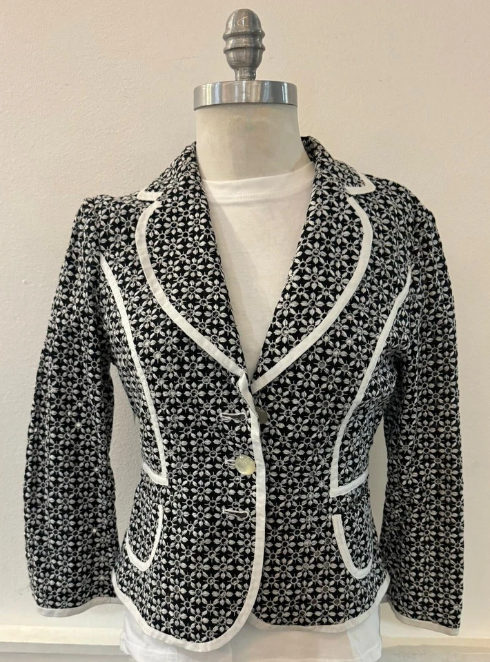 MSRP $99 NOW $39 -- NWT Georgiou Designer Pride Embroidery Flower High End TOP - Image 1 of 4