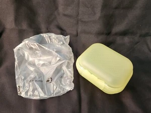 NEW Vintage Tupperware Oyster Packables Yellow Clamshell Container NOS 3430 A-2 - Picture 1 of 7