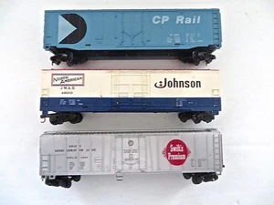 Set of 3 HO Gauge Bachmann 50' Box Cars CP RAIL, Johnson Wax & Swift Low Ship - Picture 1 of 8