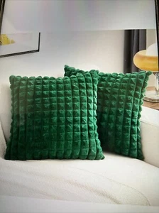 Futei Set of 2 Emerald Throw Pillow Covers 20x20. Faux Rabbit Fur Plaid - Picture 1 of 5