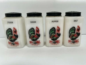 RARE MCKEE TIPP CITY ROOSTER SHAKER 4 PC SET W/ BLACK LIDS GREAT CONDITION - Picture 1 of 6
