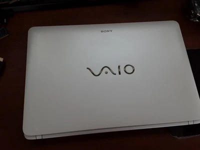 Laptop Sony VAIO Core i5 SVF153B1YM - Immagine 1 di 4