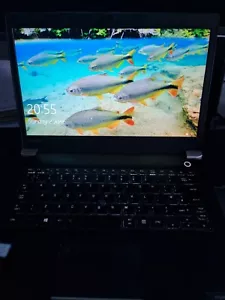 Toshiba Portégé 13.3" Laptop X30-D-161 Core i5 16GB RAM 256GB SSD - Touchscreen - Picture 1 of 5