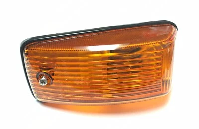 NUEVO Original Nissan UD Trucks Marcador Lámpara para Puerta 2011-2013 Foto 1 de 2