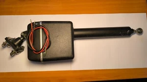 Raymarine / Casco Auto 6000 Trazione Lineare Tipo 1 - 12 Volt - Foto 1 di 24
