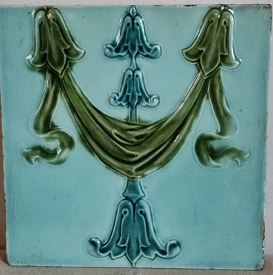 Azulejo de chimenea antiguo Art Nouveau Minton Hollins Stoke-on-Trent 6" X 6" Foto 1 de 4