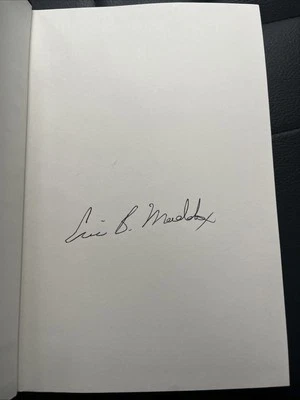Mission: Blacklist #1 Inside Search for Saddam Hussein Eric Maddox Signed Book - Image 1 of 4