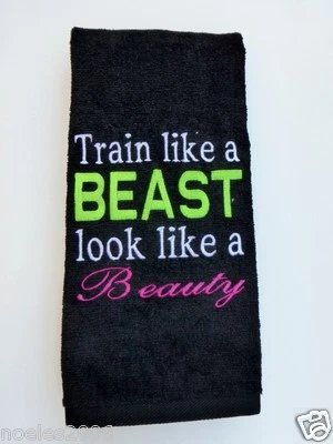 Toalla de entrenamiento manual bordada tren como una bestia parece una belleza Foto 1 de 3