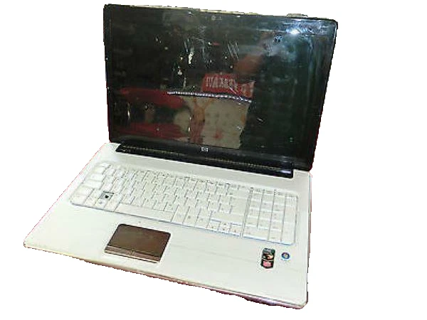 HP Pavilion DV7 Moonlight White, ohne HDD & RAM, Displayschaden - Bild 1 von 1