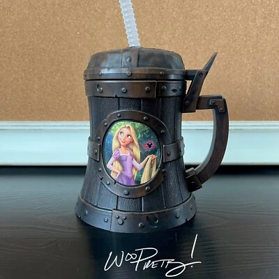 Taza Rapunzel Acurrucada Patito Taberna Réplica Sipper Exclusiva de Disney Cruise Line Foto 1 de 4