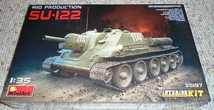 MiniArt 1/35 SU-122 (Mid Production) w/ Interior - Picture 1 of 4