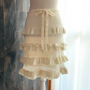 Christian Dior Cashmere Blend Tiered Skirt Ivory size M Used Excellent+ Japan - Picture 1 of 9