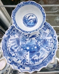 Antigua taza china Kangxi azul y blanca con platillo siglo XVIII - Imagen 1 de 14