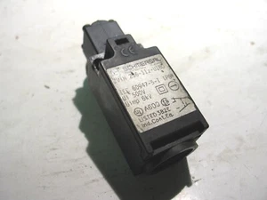 SCHMERSAL ZV1H 236-11Z-U180 INTERRUTTORE DI FINE CORSA A RULLI 230VAC 4A 1NO/1NC P8393 - Foto 1 di 3