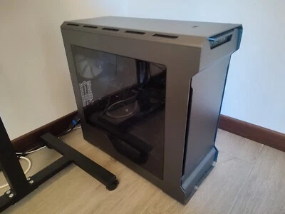 iMac pro Hackintosh i9-9900k, AMD RV 64, 32GB ram - Immagine 1 di 4