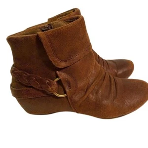 Baretraps Brown Leather Ankle Boots Braid Detail Side Zip Comfort Booties Sz 6.5 - Picture 1 of 7