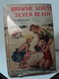 The Brownie Scouts at Silver Beach by Mildred A Wirt - Brownie Scouts #5 - Imagen 1 de 2