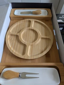 Juego de regalo de tablero de charcutería de bambú nuevo en caja - Imagen 1 de 5