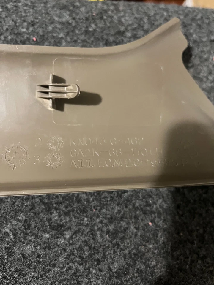 Mazda 626 A 1996 pieza de ajuste de pilar tablero interior Foto 1 de 3