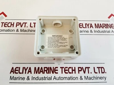 Clipsal 56so310 surface socket outlet back plate - Image 1 of 4