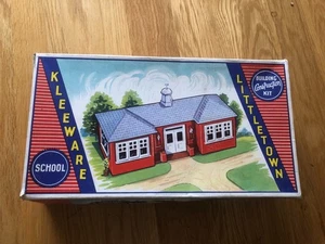 LITTLETOWN Vintage School construction model kit Toy 6112 Kleeware - Picture 1 of 6