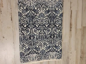 Corredor de mesa Williams Sonoma x Morris & Co. 16" x 108" azul blanco  - Imagen 1 de 2