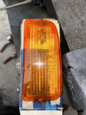 Ford Cortina Mk4 ns Indicator Lens NOS - Image 1 of 3