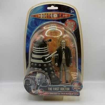 DOCTOR WHO FIGURE *BLACK & WHITE FIRST DOCTOR & SAUCER COMMANDER DALEK* New - Image 1 of 2