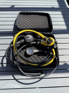 Apeks Flight Regulators - DIN - Picture 1 of 11