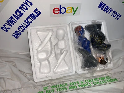 Marvel X-Men Película Wolverine y Mística Mini Busto Set NUEVO Figura NECA Foto 1 de 4