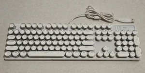 Magegee Model MK-Storm Full Size Illuminated Typewriter Style Keyboard USB Wired - Picture 1 of 4