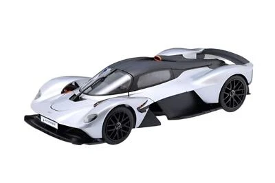 Aston Martin Valkyrie Maisto 2022 plateado y negro mate 1:18 31465 Foto 1 de 4