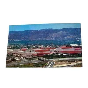 Postal Warner Bros Pictures San Fernando Valley Burbank California Cromo B778 - Imagen 1 de 2