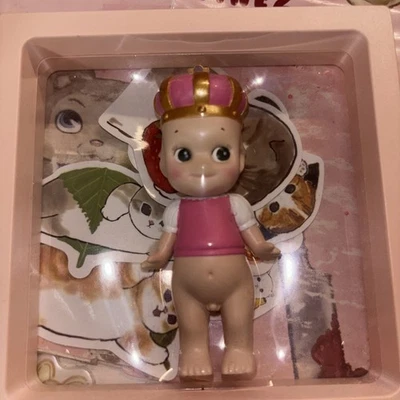 Sonny Angel Auténtico RARO Cruz Corona Rosa, Corona Serie 2008 Código 514 Foto 1 de 2