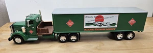 ERTL Cab & Trailer 1:25 Peterbilt Semi Truck RAILWAY EXPRESS AGENCY - Picture 1 of 21