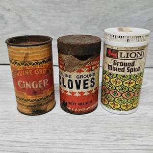 3 Vintage Spice Container Jars Metal & Plastic 50s 70s Retro Kitchen Mixed Spice - Picture 1 of 5