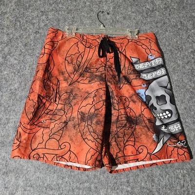 Pantalones Cortos Ed Hardy Para Hombre Medianos Calavera Muerte Antes del Dishonor Bañador Tatuaje Foto 1 de 4
