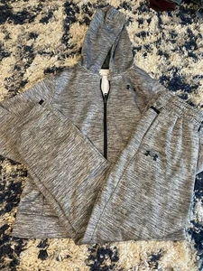 Jungen UNDER ARMOUR Sweatshirt und Hose Outfit mit Reißverschluss Größe Jugend Large - Bild 1 von 4