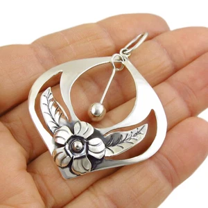 925 Sterling Silver Leaf Pendant Ladies Wide Curved Flower Taxco Design - Picture 1 of 5