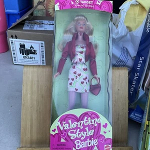 ⭐️Barbie Doll Valentine Style Target Special Edition 1998⭐️Mattel 20465⭐️NEW⭐️ - Picture 1 of 3